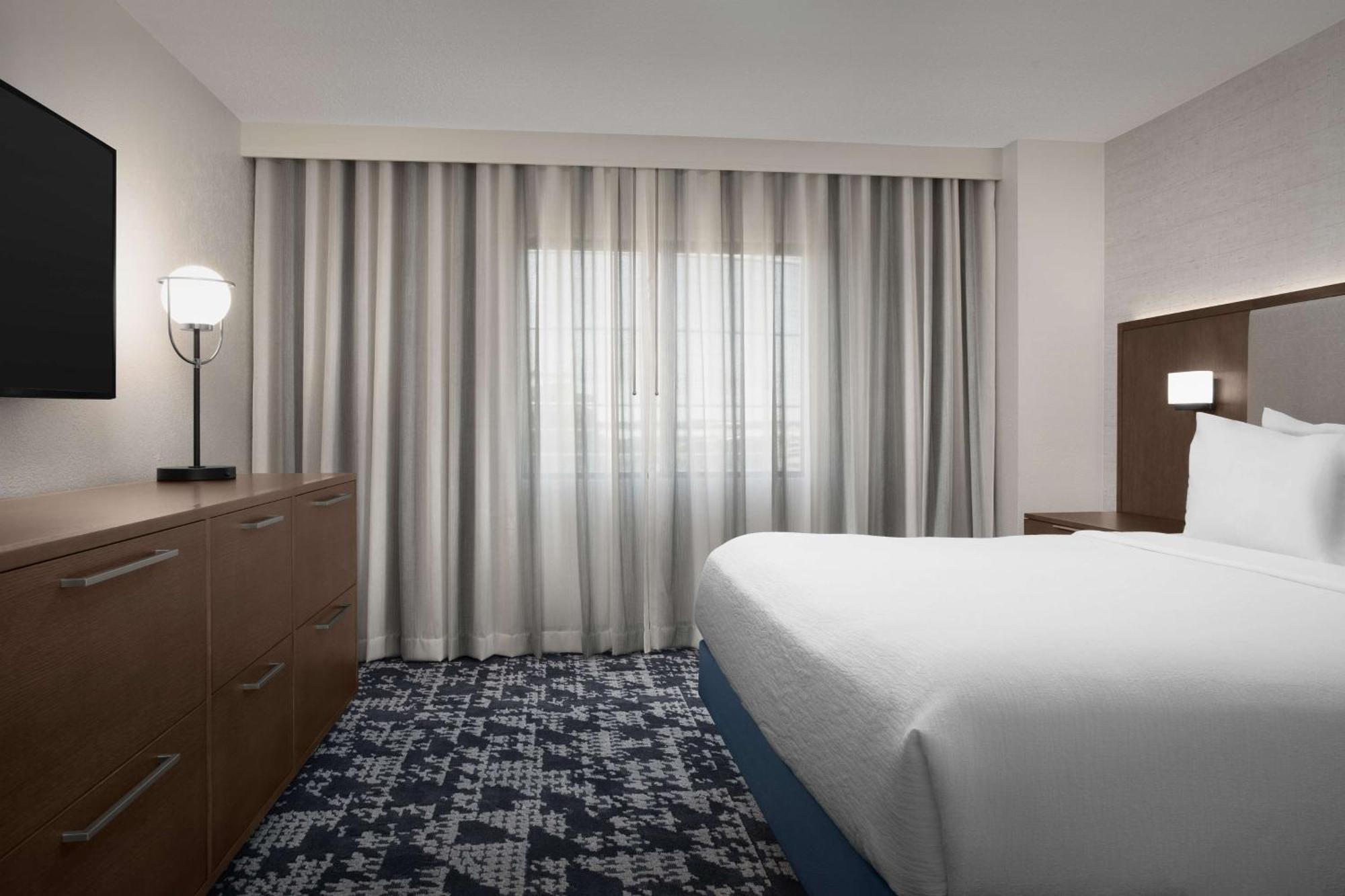 Embassy Suites By Hilton Dallas Near The Galleria Exterior foto