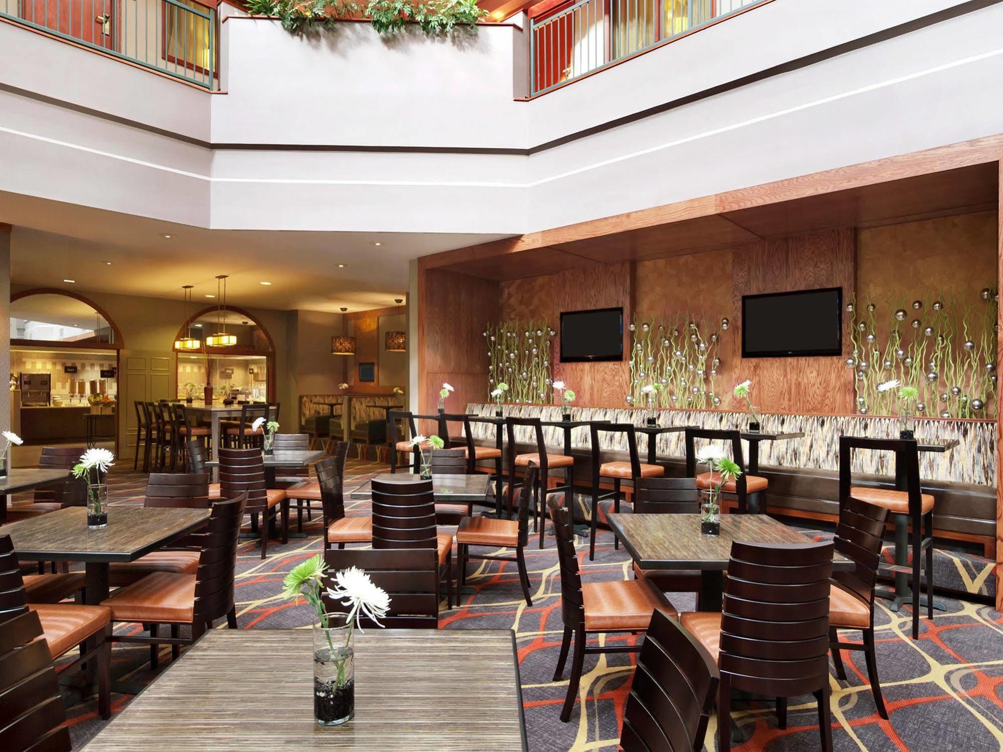 Embassy Suites By Hilton Dallas Near The Galleria Exterior foto